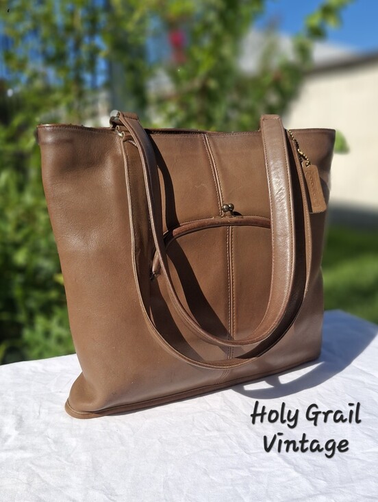 Coach Handbags - VTG 70's Coach Glove-Tanned Leather Cashin Carry Slim Tote Skinny Tote #9546
